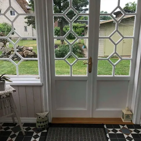 Kreutzwaldi Apartment *